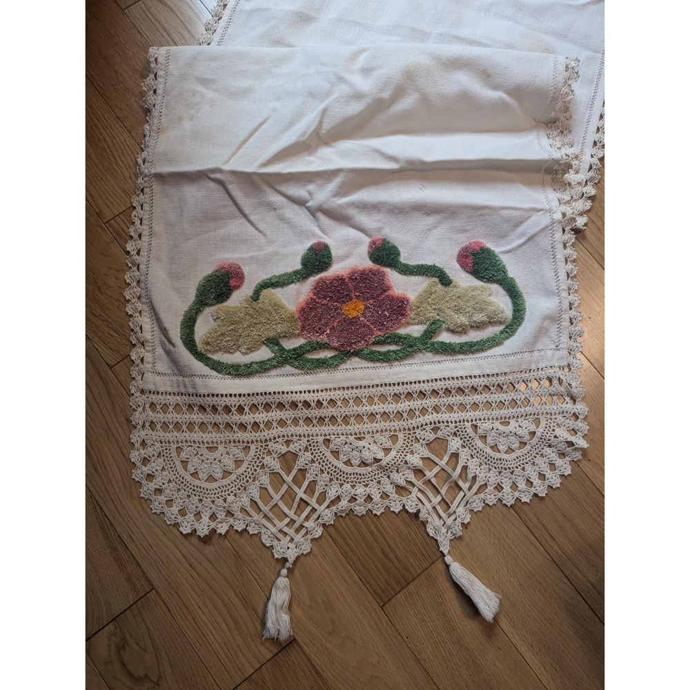 Vintage Floral Hand Tufted Chenille Linen Table Runner Crochet Edge 60" x 20" - Picture 3 of 4